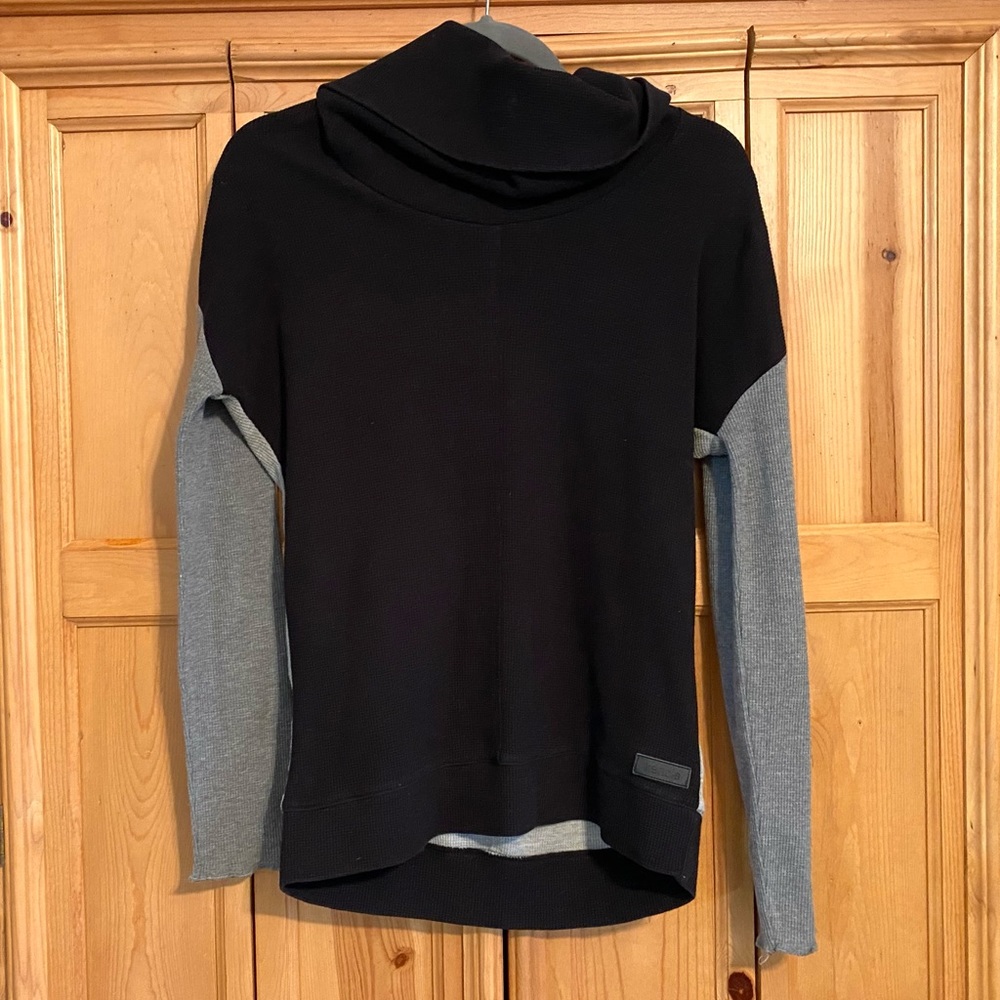 Kensie Performance Gray & Black Thermal Pullover Cowl Neck Activewear Top Size S